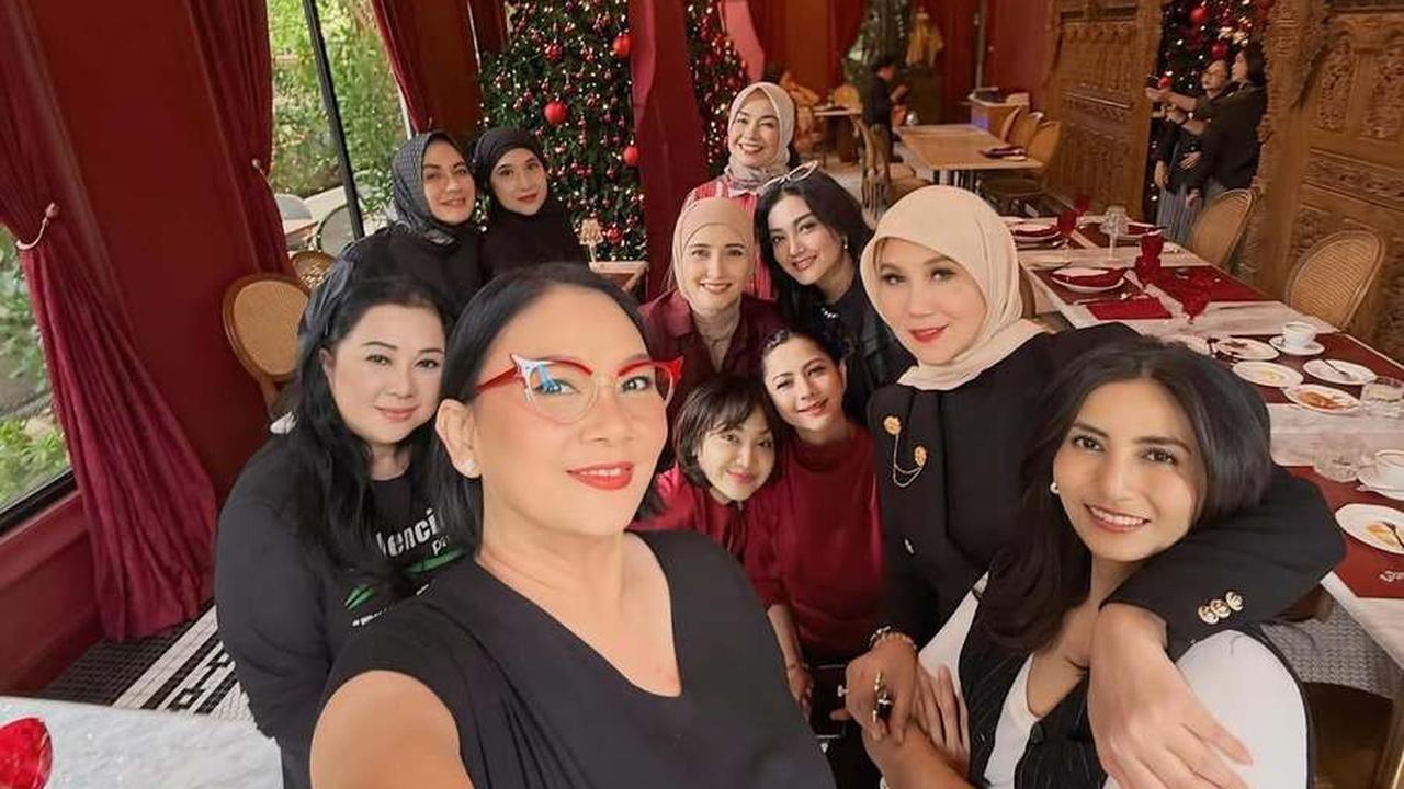 Sederet Seleb Senior Kumpul, Rayakan Ultah Inneke Koesherawati, Cut Keke dan Alya Rohali