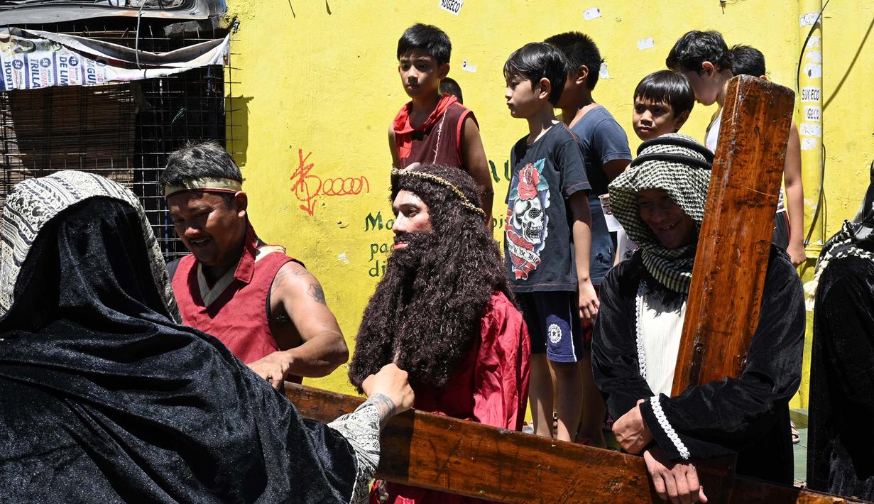 Acara ini bagian dari perayaan Prapaskah atau menjelang paskah. (Ted ALJIBE/AFP)