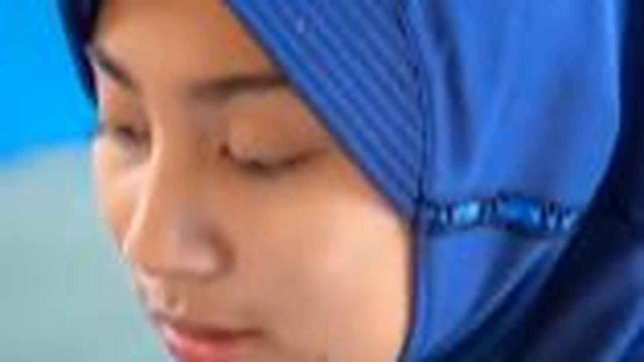 "Yurika Dianisyah Siregar merupakan hafidz atau penghafal Al-Qur'an 13 juz," demikian dikutip dari keterangan video.