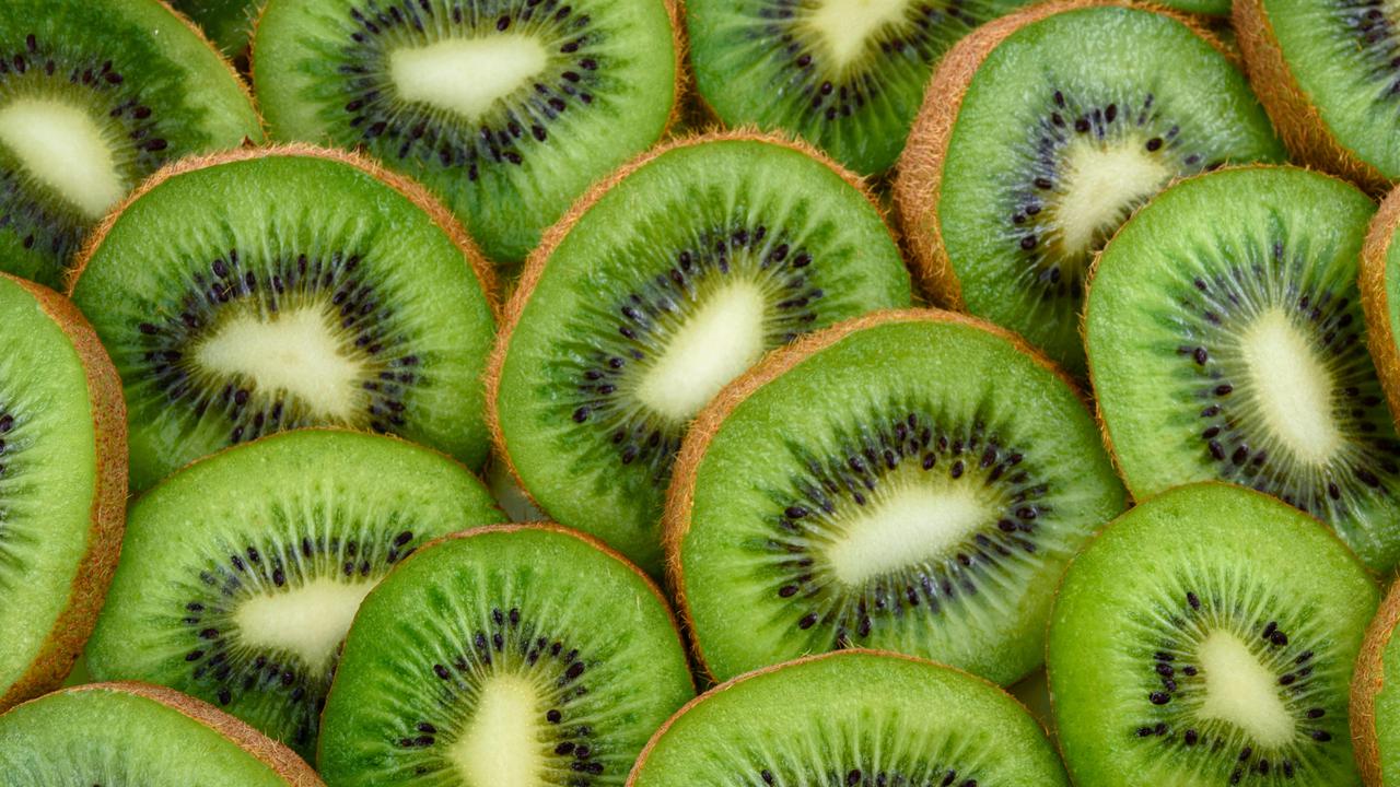 Berapa Kalori dan Nutrisi dari Buah Kiwi? Serta Rahasia Menakjubkan dari Kiwi untuk Mata