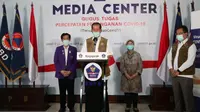 Kepala BNPB Doni Monardo menegaskan, bantuan APD sebagai perlindungan terhadap tenaga kesehatan di Graha BNPB Jakarta, Selasa (7/4/2020). (Dok Badan Nasional Penanggulangan Bencana/BNPB)