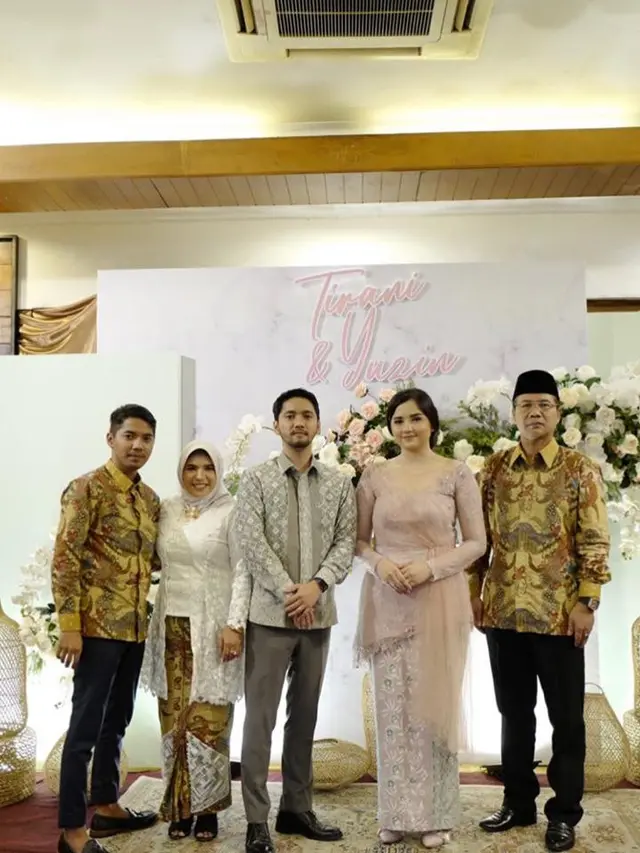 Lamaran Tirani Dwitasari. (Sumber: Instagram/tiranidsr)