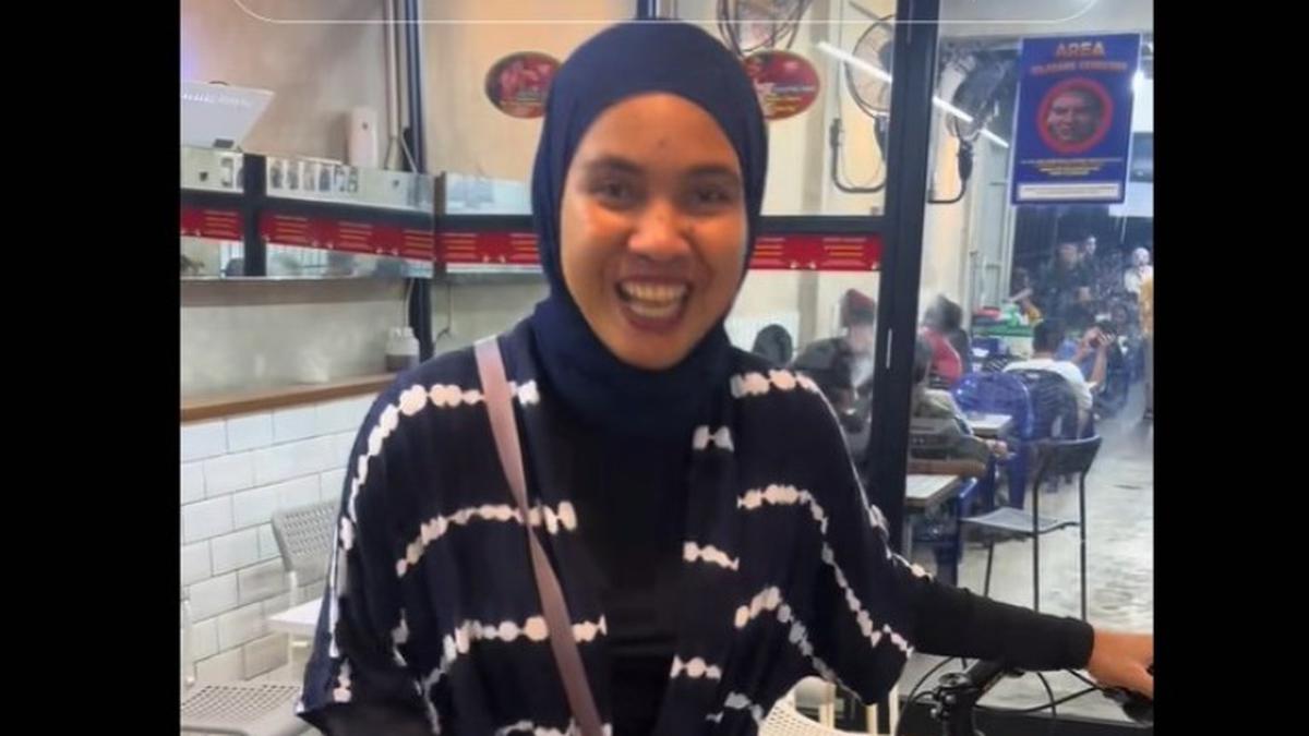 Wanita yang Kehilangan Sepeda di Stasiun MRT Dapat Hadiah Sepeda Gratis dari Komunitas