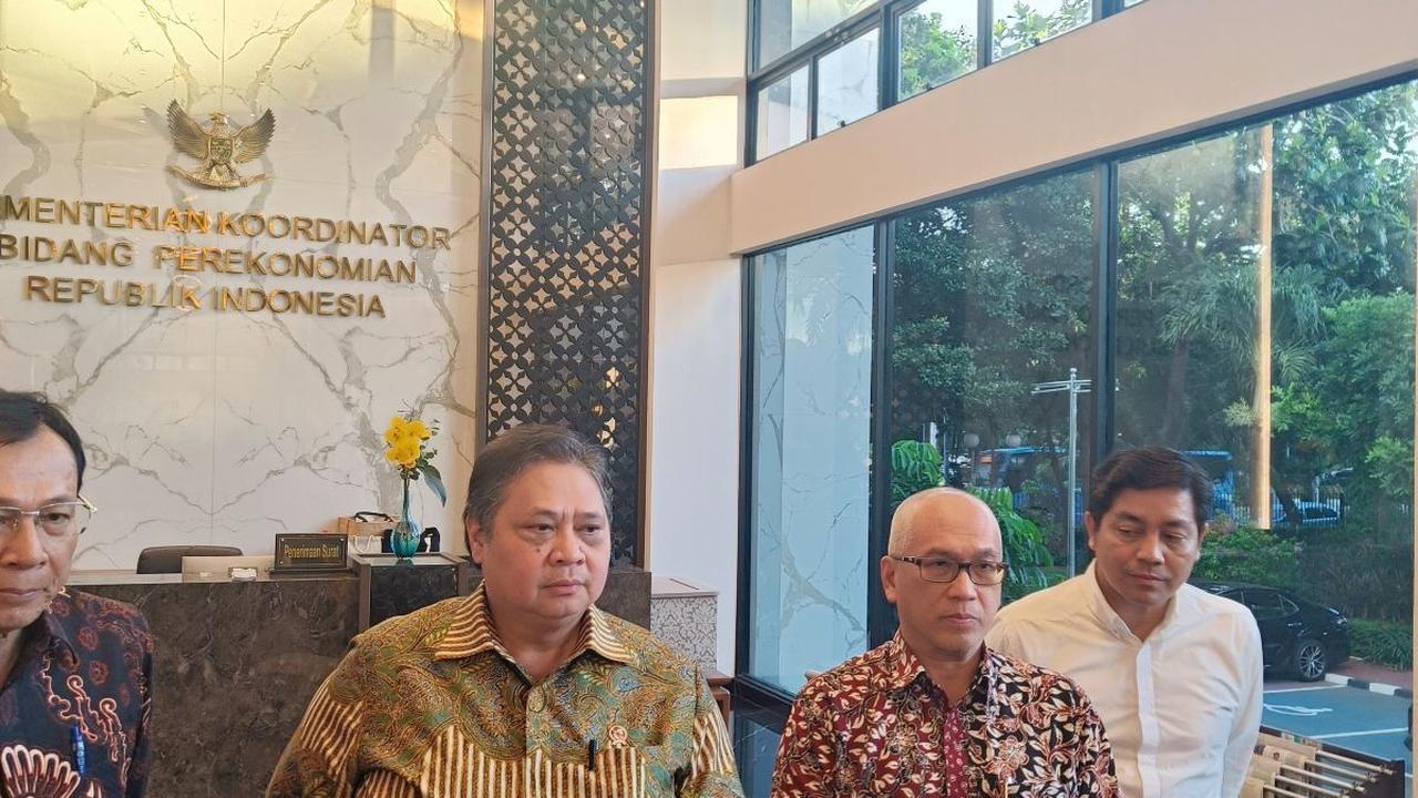 "Kalau itu investor sudah tidak wait and see lagi, karena sudah ada putusan," ujar Menko Airlangga di Jakarta, Senin (22/4).