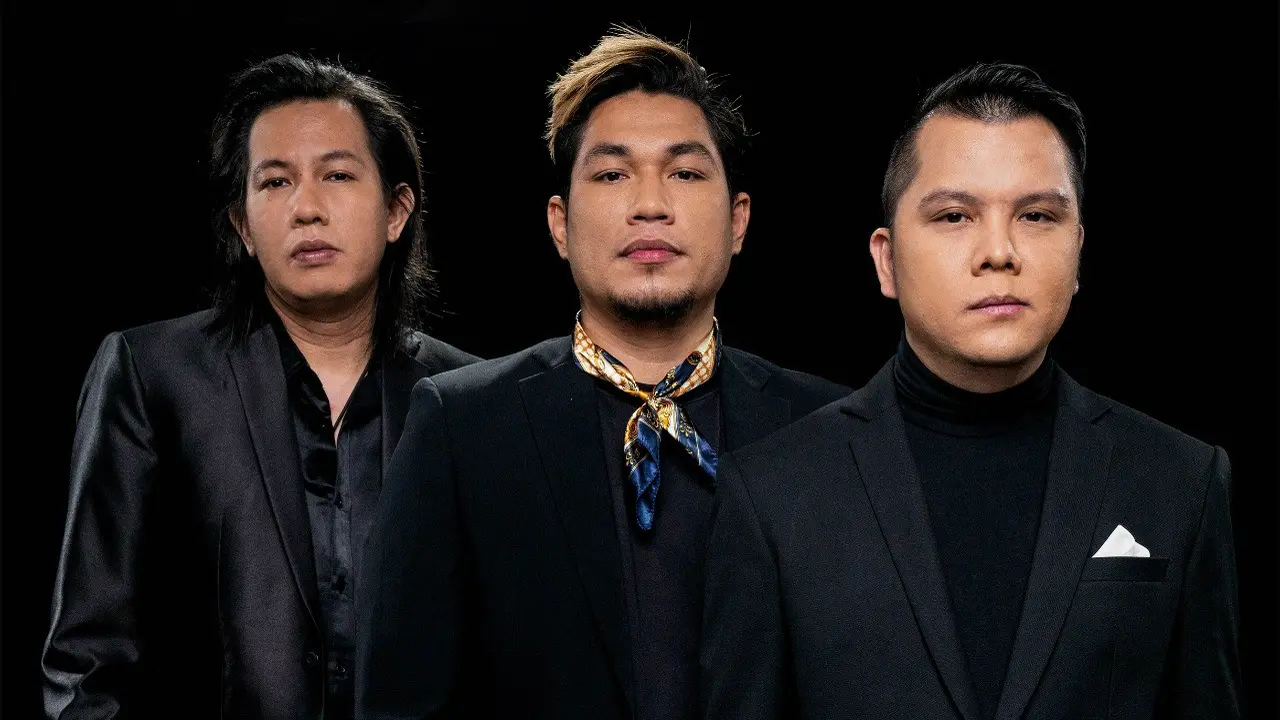 Armada Band.