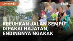 Pengendara kerap kali diresahkan oleh tenda hajatan yang mengambil hak jalan hingga tak jarang protes pada penyelenggara. Namun keluhan kernet mobil yang baru-baru ini viral di media sosial malah berbuah rejeki. Awalnya sang kernet mengeluh saat hend...