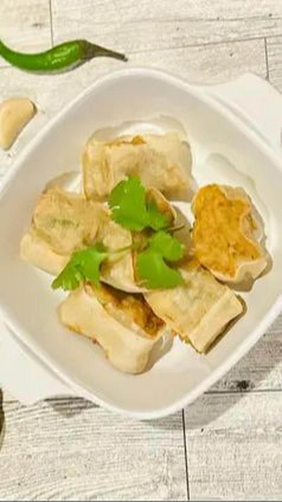 4. Gohyong Ayam Udang