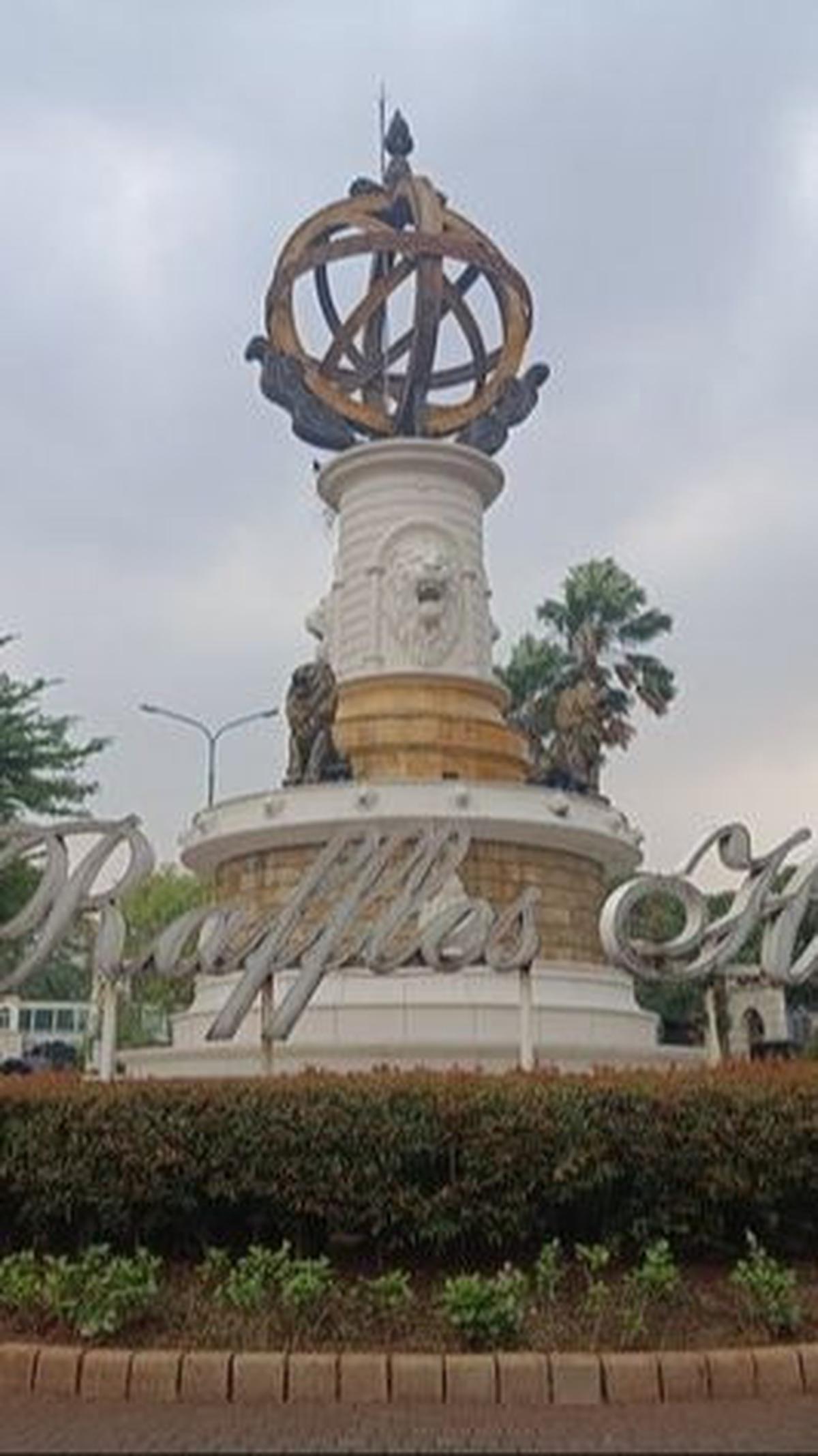 2. Berlokasi di Perumahan Mewah<br>