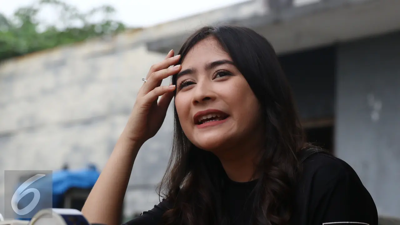 20161121- Prilly Latuconsina-Jakarta- Herman Zakharia