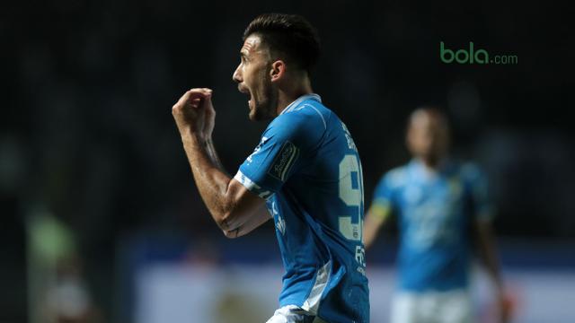 Persib Bandung, Mitra Kukar, Liga 1 Indonesia, Bola.com, Jonathan Bauman