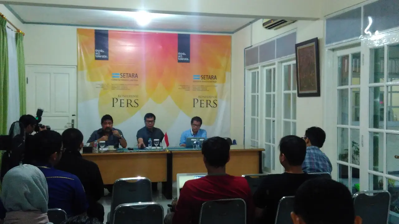Setara Institute melakukan riset dalam bidang penegakan Hukum dan HAM yang dilakukan pemerintahan Jokowi-JK selama 2 tahun memerintah.