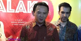 Selesai menonton film ‘Talak 3’, Ahok memberikan tanggapan soal perfilman Indonesia. Menurutnya, film ‘Talak 3’ ini banyak bercerita soal cinta dan pengorbanan. Selain itu, film bisa menjadi ajang promosi untuk keindahan wisata Indonesia.