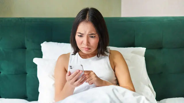 wanita cara chatting