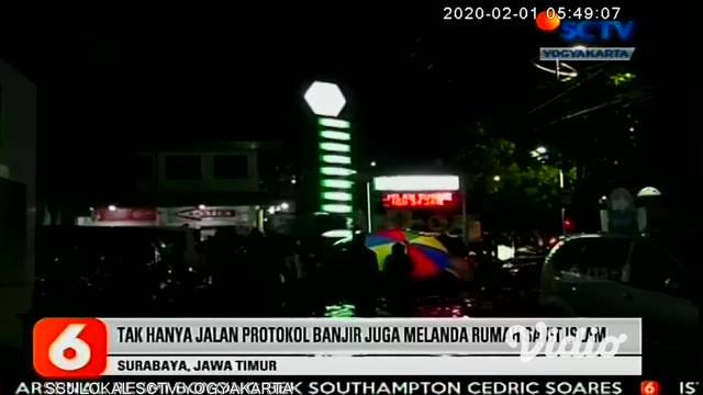 Video Banjir Terjadi Di Jalan Protokol Dan Rs Di Surabaya Pada