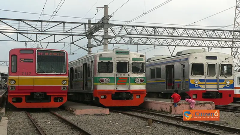 Penambahan Gerbong Commuterline Jurusan Bogor - Kota