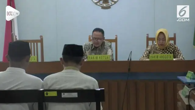 2 suporter Persib Bandung atau Bobotoh yang menganiaya suporter Persija hingga tewas divonis 3 dan 3,5 tahun penjara