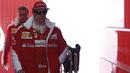 Kimi Raikkonen dari Ferarri menjadi yang tercepat dengan catatan waktu 1m23,477s pada sesi terakhir tes pramusim di Sirkuit Catalunya, Montmelo, Barcelona, Spain, Kamis, (25/2/2016). (REUTERS/Sergio Perez)
