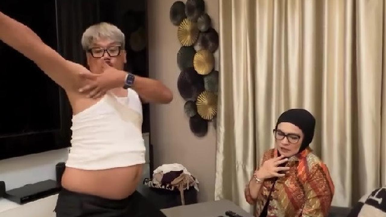Kesal Istrinya Doyan Nonton K-Pop, Uya Kuya Berubah Jadi Idol Tapi Endingnya Malah Bikin Ngakak