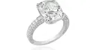 Cincin berbahan emas putih 18 karat bertatahkan berlian berbentuk bantal 6,42 karat dan 0,87 karat berlian.[Dok. Chopard]