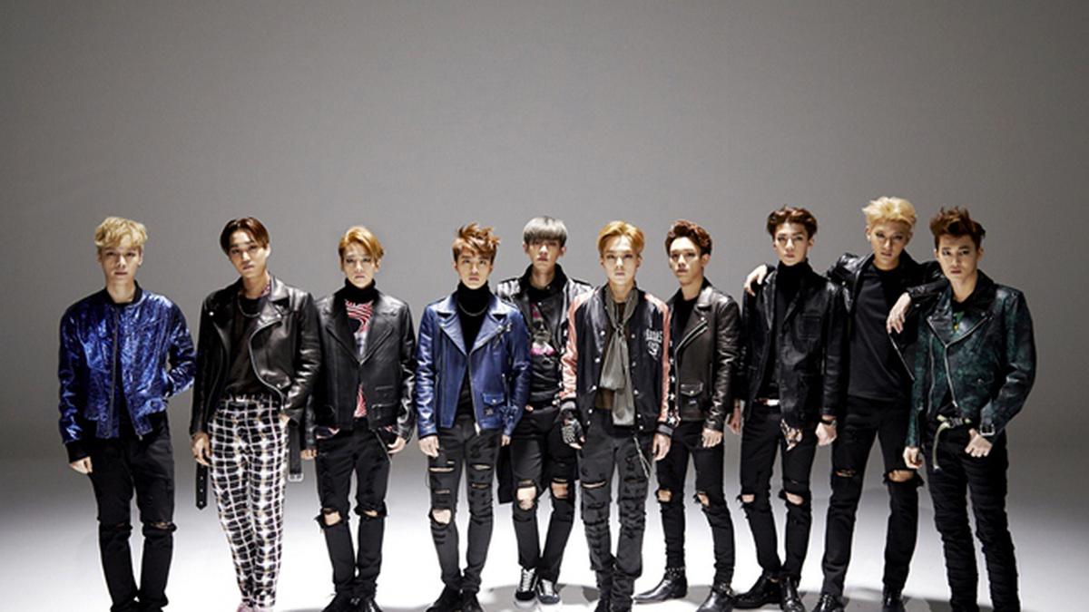 Tak Mau Pusing Kabar Tao, Tiga Member EXO Lanjutkan Kegiatan - ShowBiz ...