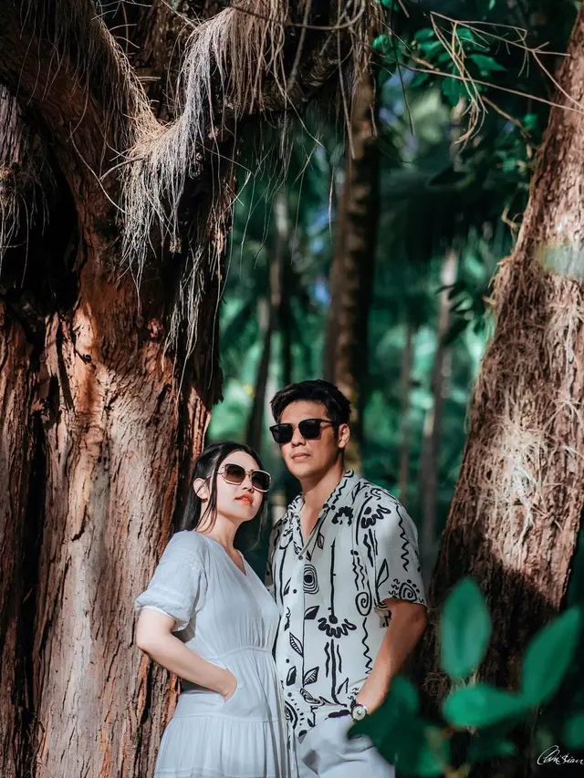 6 Potret Liburan Via Vallen dan Chevra Yolandi di Papua, Makin Romantis