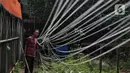 Industri pemintalan benang tersebut masih sebagian besar masih mengandalkan tenaga manusia. (Liputan6.com/Angga Yuniar)