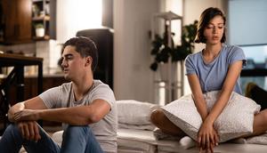 Ilustrasi pasangan kekasih, marah, silent treatment. (Photo created by Drazen Zigic on www.freepik.com)