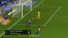 Atletico Madrid pesta gol saat bertandang ke markas Levante dengan skor 5-0. This video is presented by Ballball.