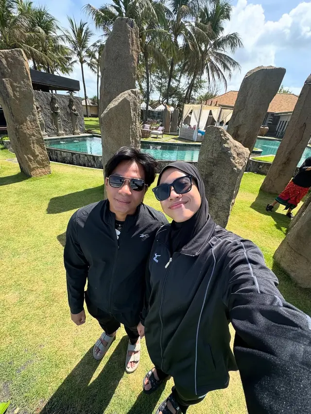 Potret Romantis Megawati Hangestri dan Dio Novandra Honeymoon di Bali, Andalkan Kemeja dan Sling Back Louis Vuitton