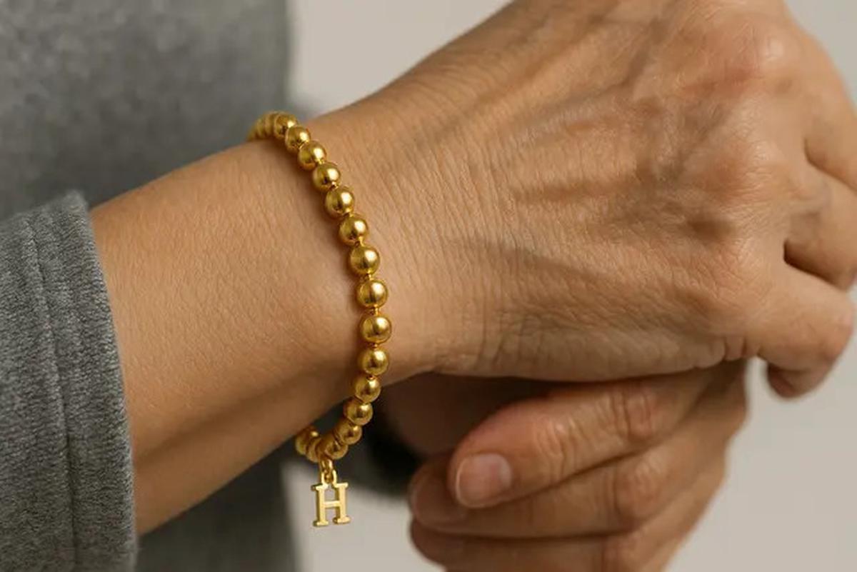 15 Model Gelang Emas untuk Usia 50 Tahun ke Atas, Pilihan Anggun dan Elegan di Segala Acara