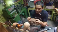 Mengintip Pabrik Cangklong di Bandung