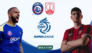 Antarlini Arema Vs Persis. (Bola.com/Wiwig Prayugi)