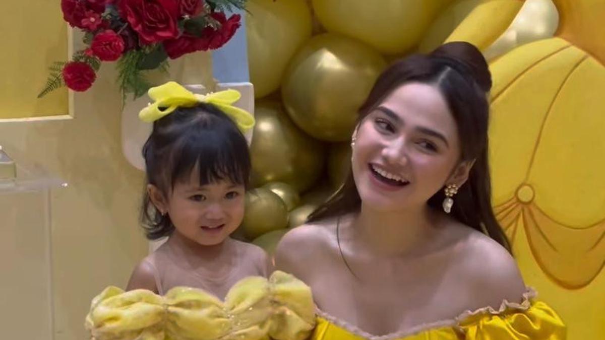 6 Potret Tampilan Cantik Paripurna Syifa Hadju Jadi Princess Belle di Ultah Anak Kesha Ratuliu, Aisha