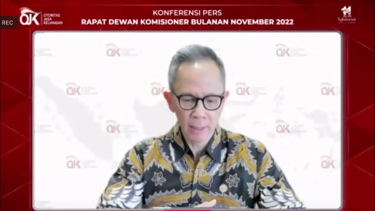 Ketua Dewan Komisioner Otoritas Jasa Keuangan (OJK) Mahendra Siregar dalam konferensi Pers RDKB November 2022, Selasa (6/12/2022).