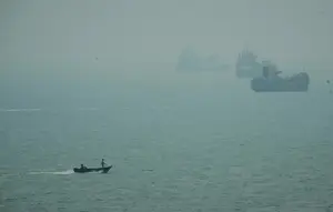 AS Hancurkan 5 Tanker Minyak Iran setelah Kapal Perangnya Diserang Rudal