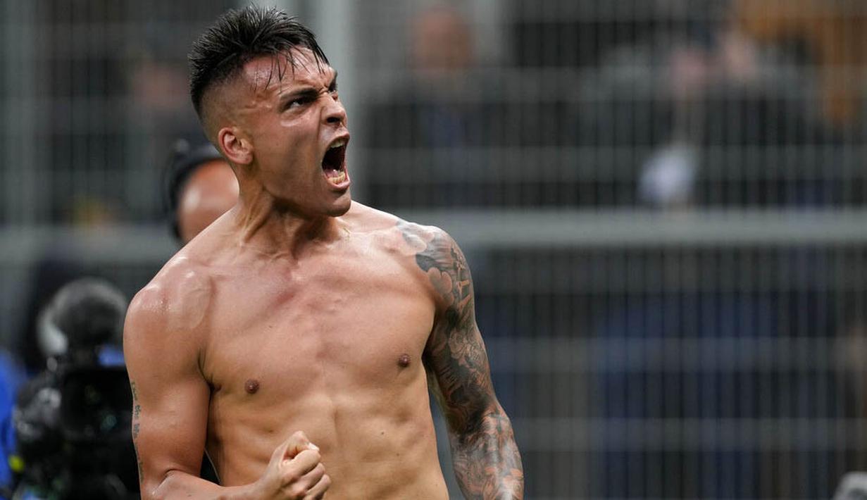 <p>Lautaro Martinez tampil gemilang saat membawa Inter Milan menaklukkan Empoli dengan skor 4-2 pada laga Liga Italia. Bomber asal Argentina itu memborong dua dari empat gol kemenangan Nerazzurri ke gawang Empoli. (AP/Antonio Calanni)</p>