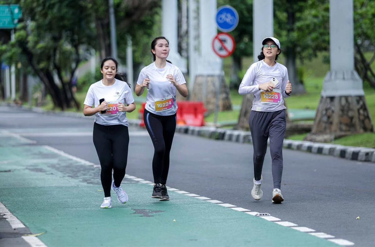 FOTO: Serunya Run for Good Journalism 2025 Bareng Menkeu Purbaya