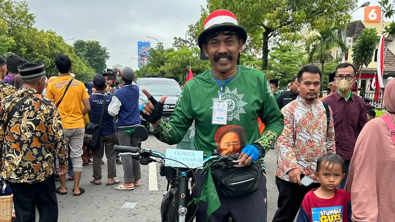 Sepedaan Dari Luar Kota Demi Hadiri Muktamar Muhammadiyah 48 di Solo