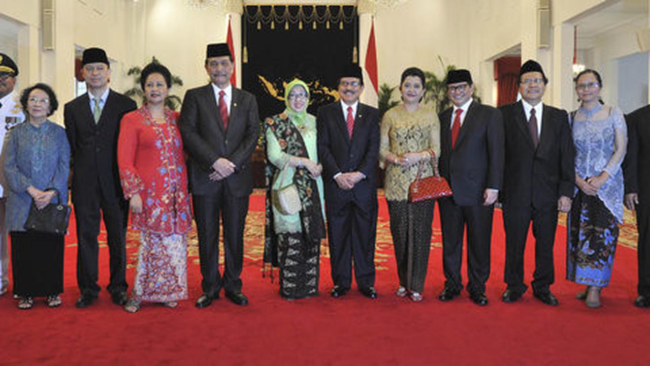 Cerita di balik reshuffle kabinet ekonomi Jokowi