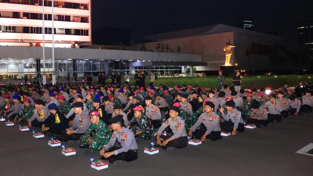 Kapolri Kumpulkan 320 Personel TNI-Polri yang Amankan DPR, Beri Pesan Penting