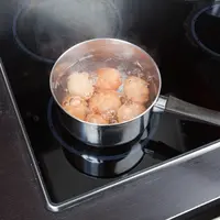 Tips merebus telur./Copyright shutterstock.com/g/Alexeysun