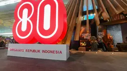Instalasi setinggi delapan meter ini berbentuk kerucut yang terinspirasi dari rumah adat Wae Rebo di Nusa Tenggara Timur. (merdeka.com/Arie Basuki)