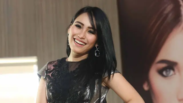 [Bintang] Ayu Ting Ting
