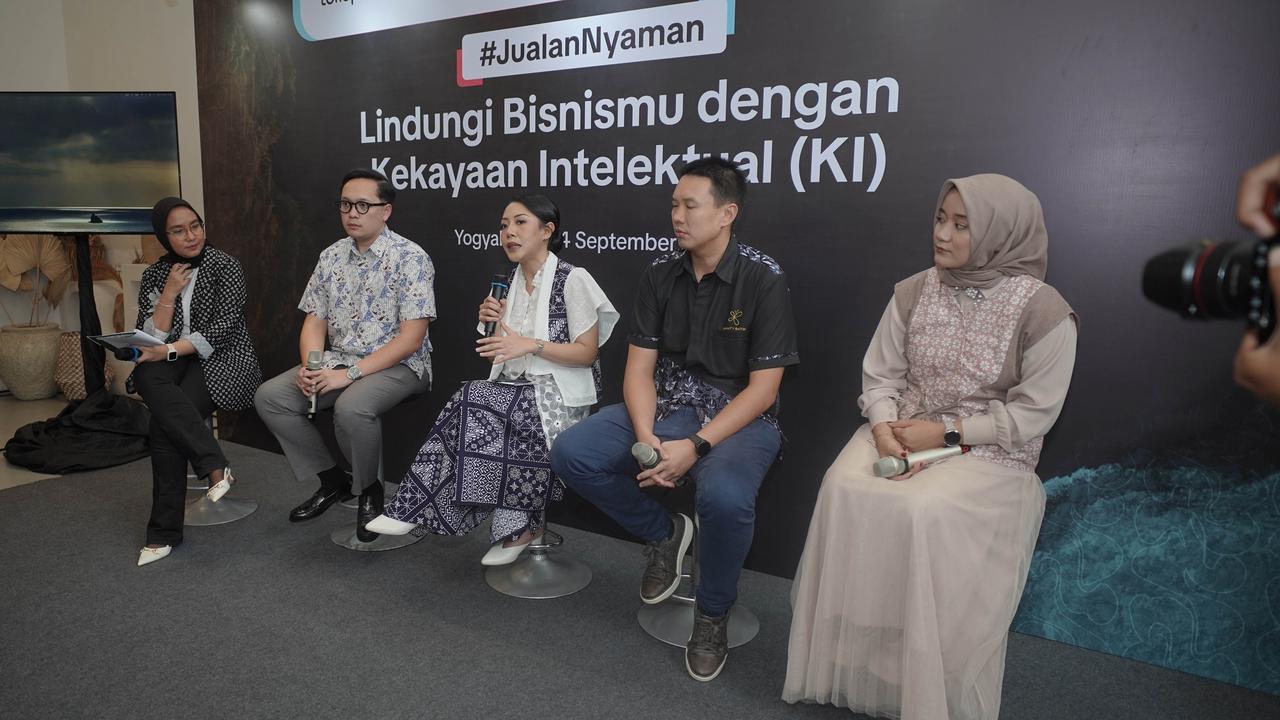 Jelang Hari Batik Nasional, Tokopedia dan TikTok Shop Dorong Literasi KI untuk Pembatik Lokal