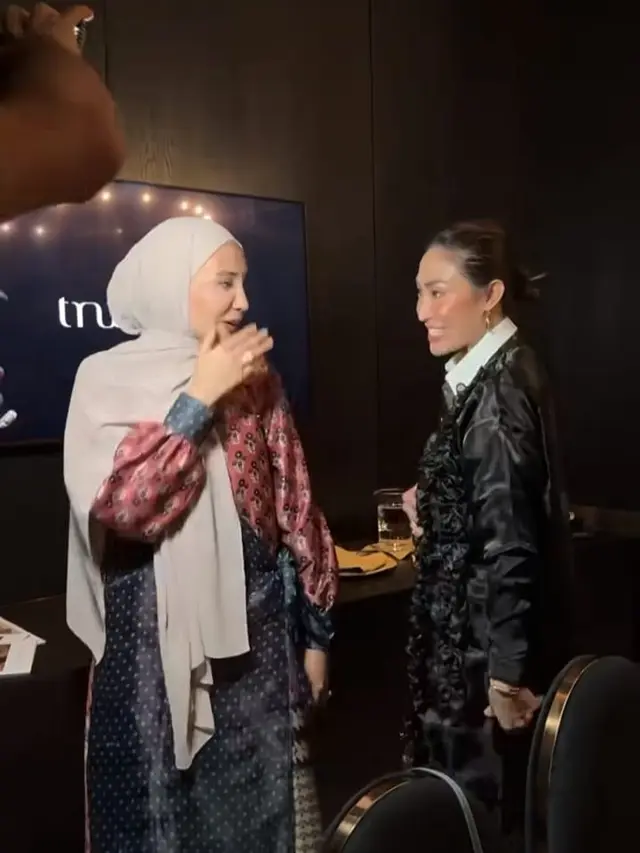 Potret buka puasa bersama Geng Cendol (Sumber: Instagram/@shireensungkar)