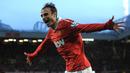 Dimitar Berbatov. Manchester United mendatangkannya dari Tottenham Hotspur di deadline day musim panas 2008/2009, 1 September 2008. Selama 4 musim berseragam Setan Merah, ia tampil dalam 149 laga dengan mencetak 56 gol. (Foto: AFP/Andrew Yates)