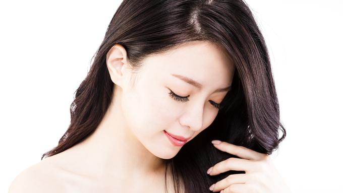 Tips Merawat Kesehatan Rambut  Sebelum dan Sesudah Berenang 