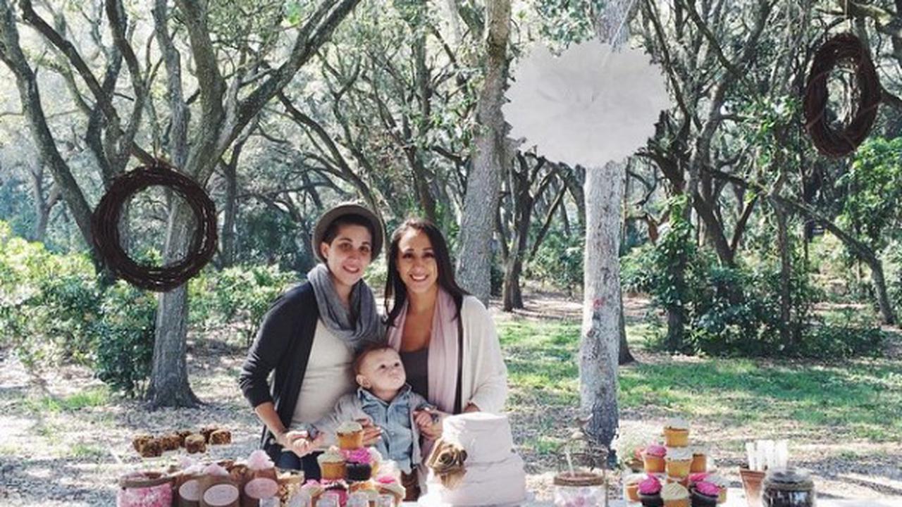 Foto kehamilan lesbian