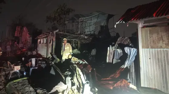Kebakaran Lapak di Jakbar, Warga Sempat Dengar Suara Ledakan