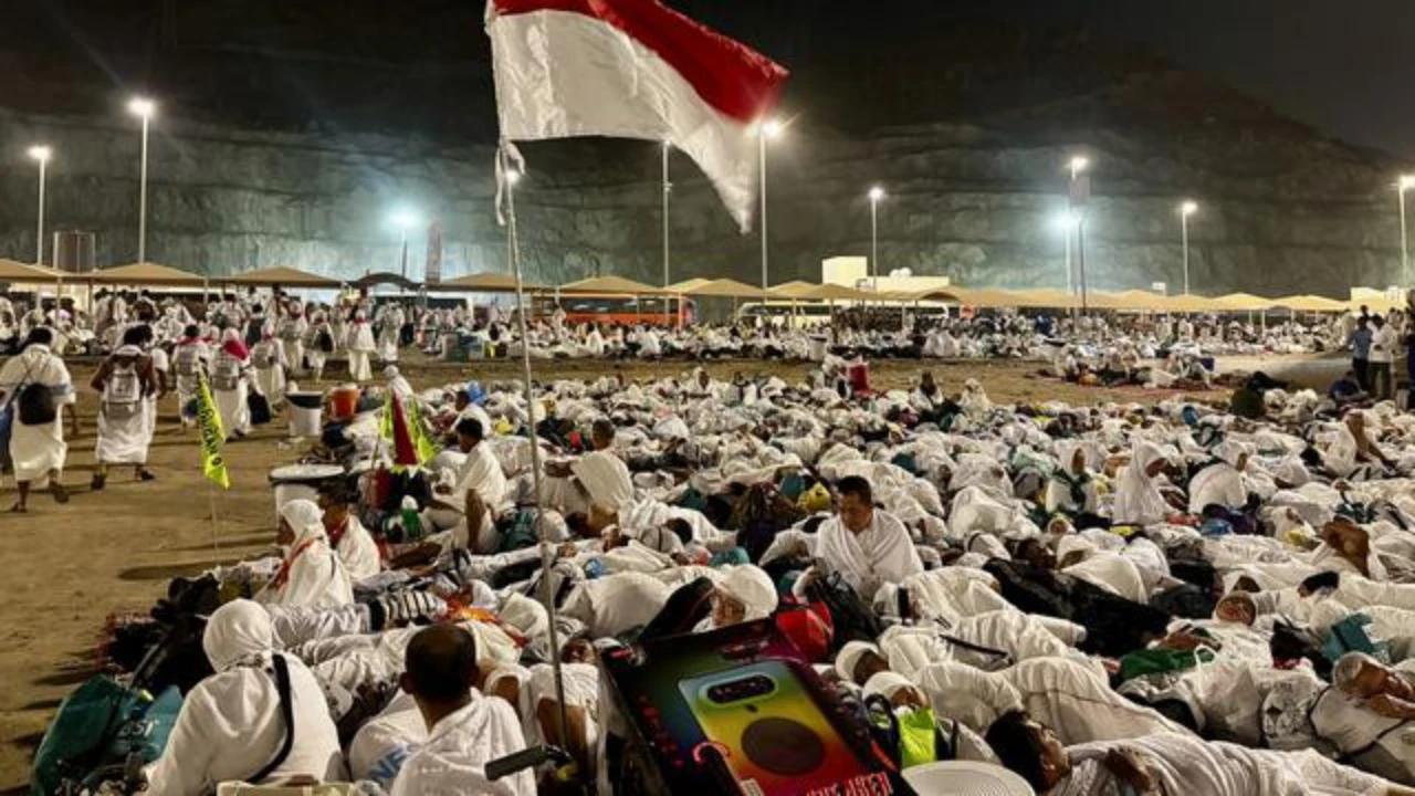 Timwas DPR Bongkar Masalah Pelayanan Haji: Jemaah Dipaksa Berdempetan di Tenda hingga Tak Dapat Makan